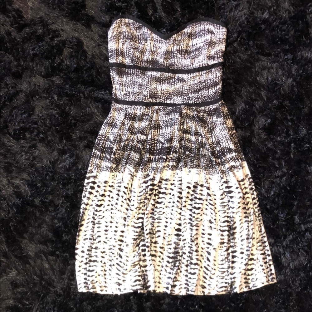 Strapless dress